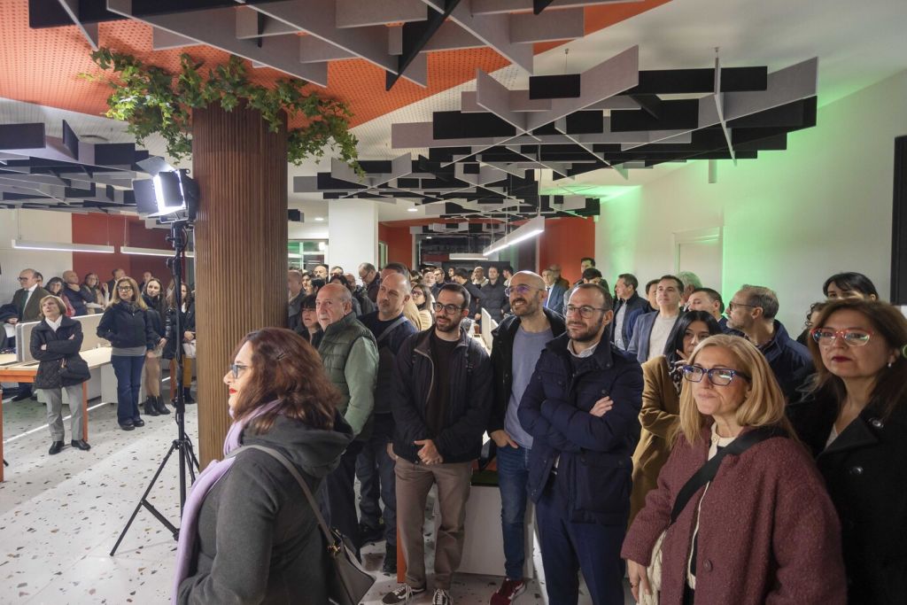Inauguración de las nuevas oficinas de MasQueIngenieros, foto 76
