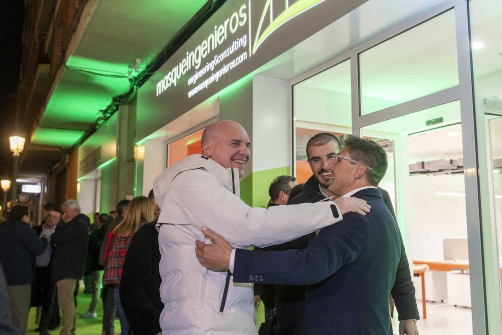 Inauguración de las nuevas oficinas de MasQueIngenieros, foto 208
